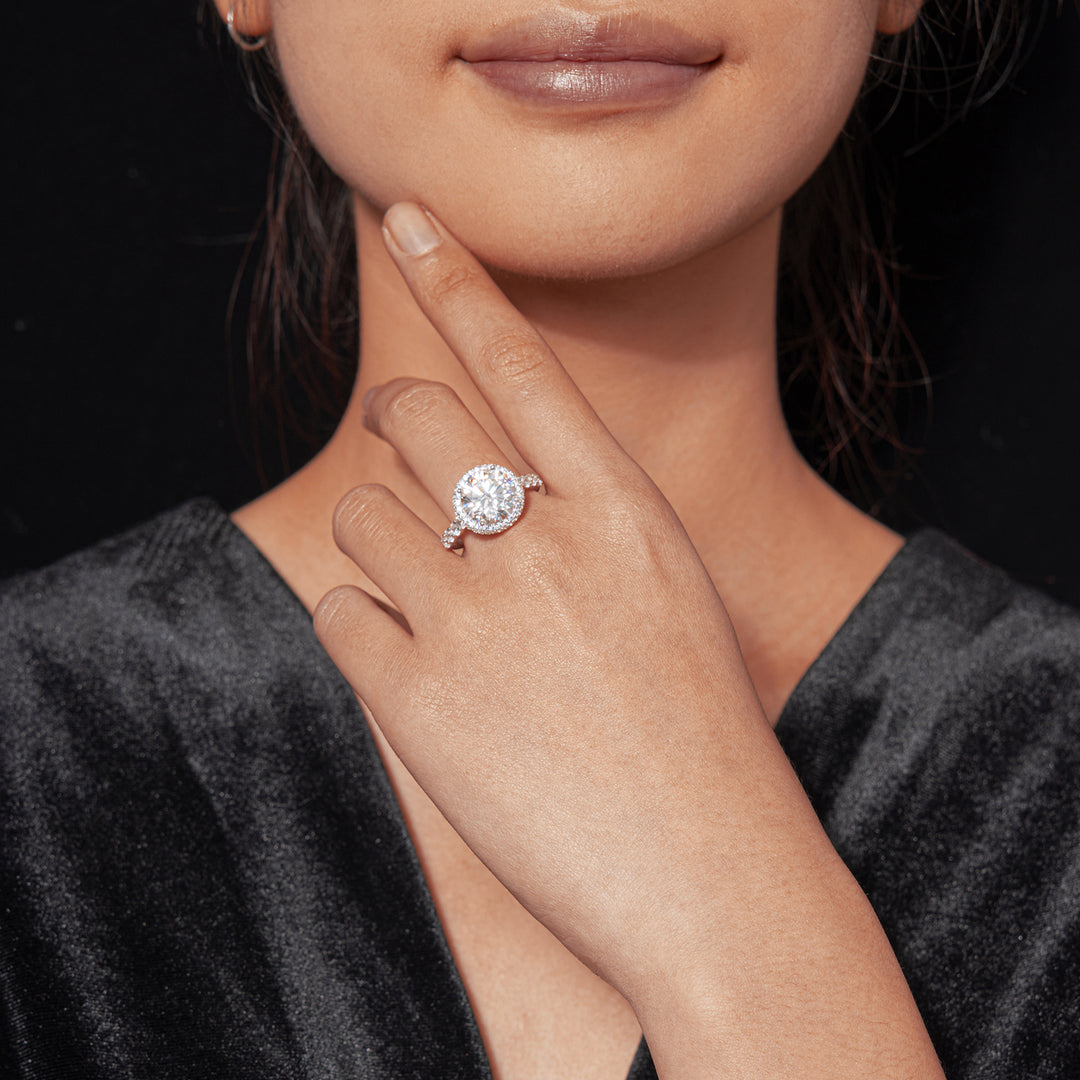 Brilliant Aura Gem Ring