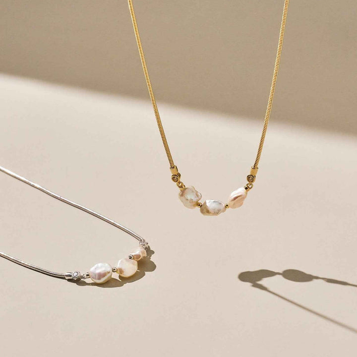 Elegant Floriography Pearl Pendant Necklace