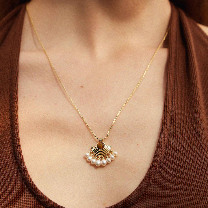 Vintage Chic Tiger's Eye and Pearl Necklace