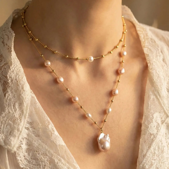 Gypsophila Baroque Pearl Necklace