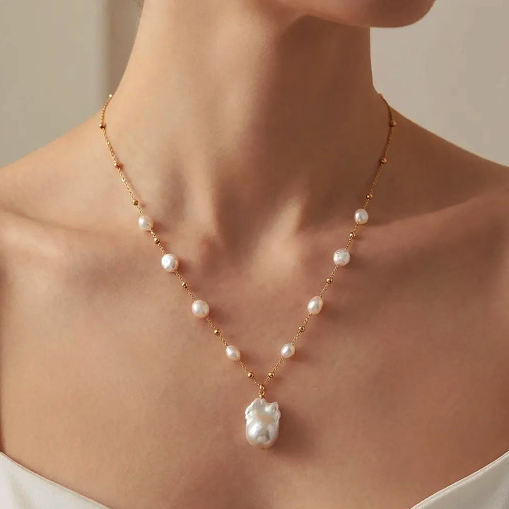 Gypsophila Baroque Pearl Necklace