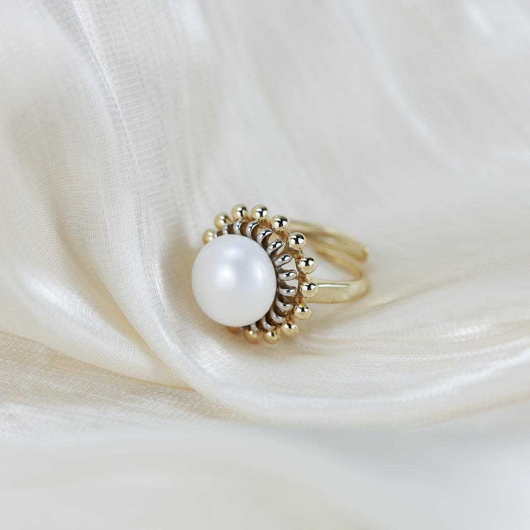 Radiant Halo Pearl Ring