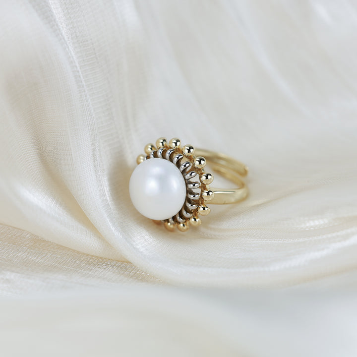 Radiant Halo Pearl Ring