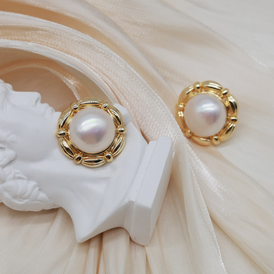 Woven Gold Frame Pearl Earrings