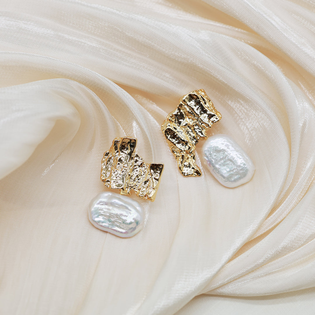 Boucles d'oreilles Perles Baroques sur Plaque Texturée