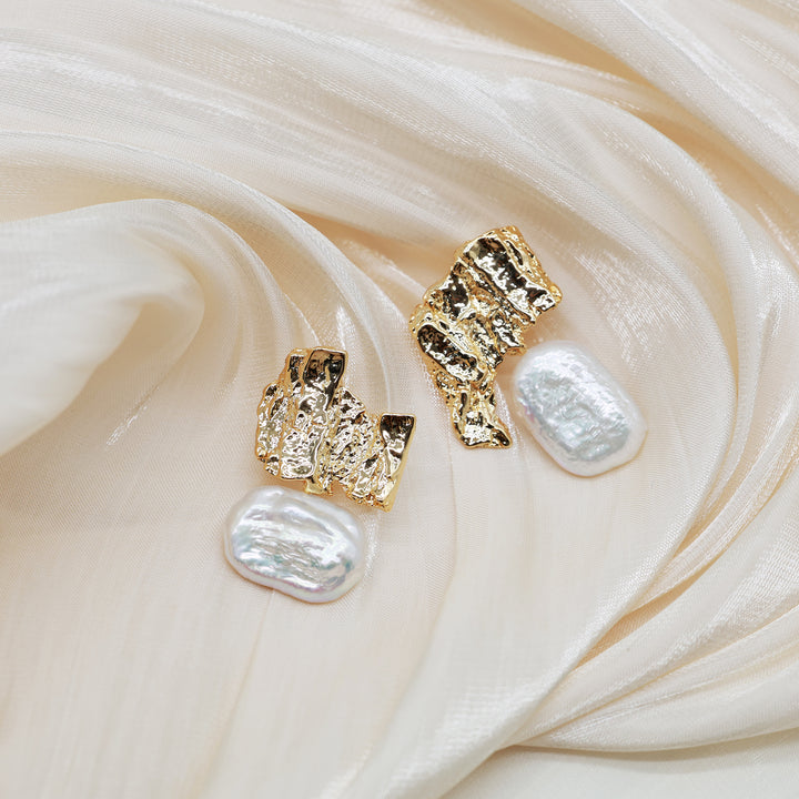 Boucles d'oreilles Perles Baroques sur Plaque Texturée