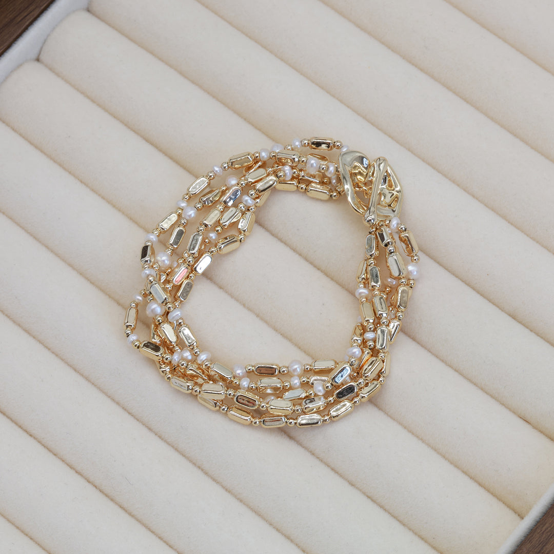 Veloura Pearl Chain Bracelet