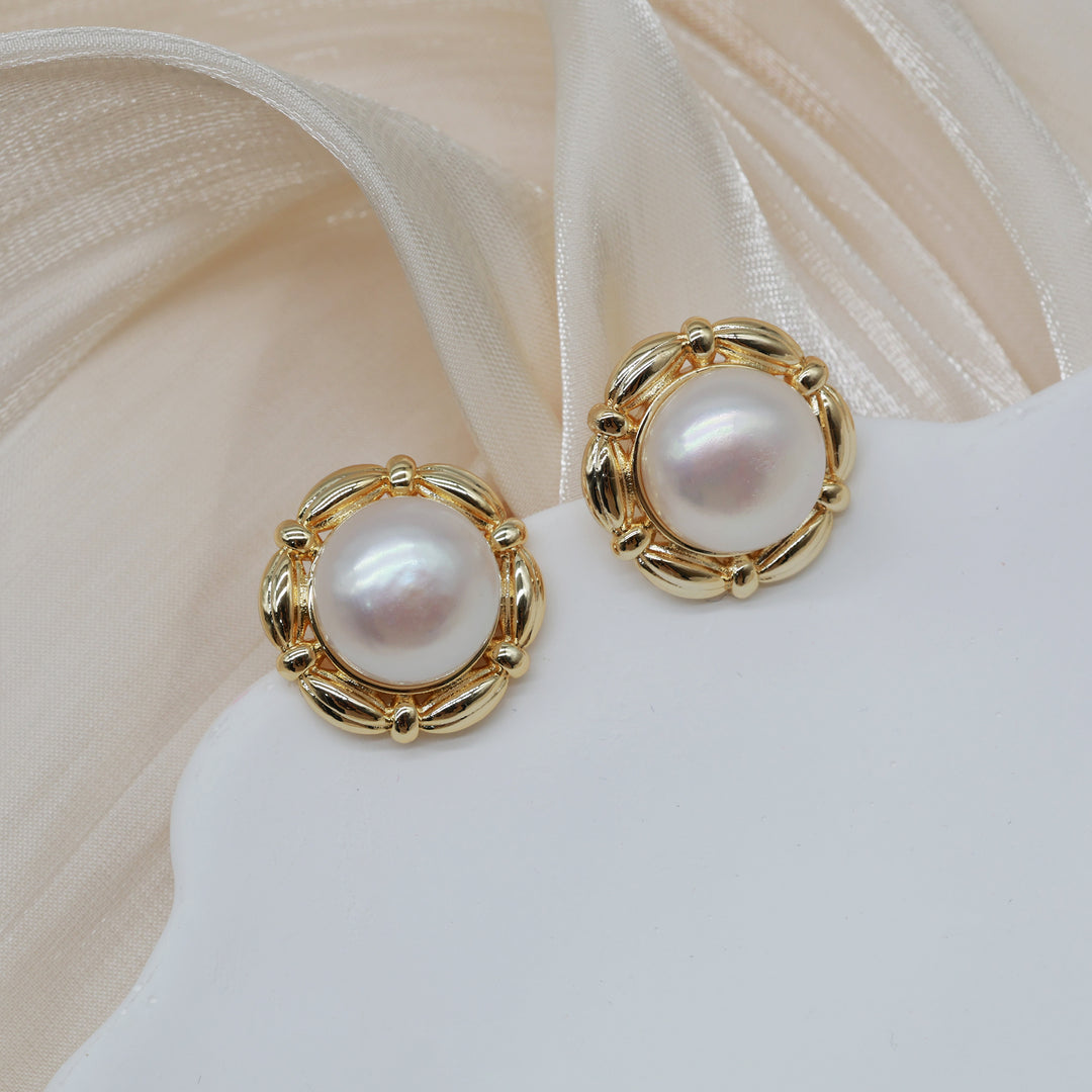 Woven Gold Frame Pearl Earrings