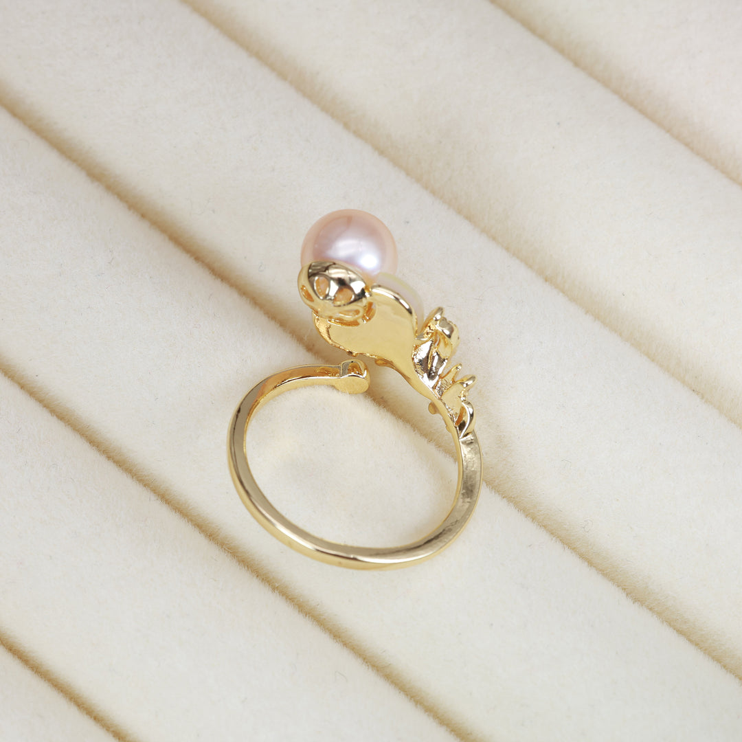 Golden Leaf Pearl Ring