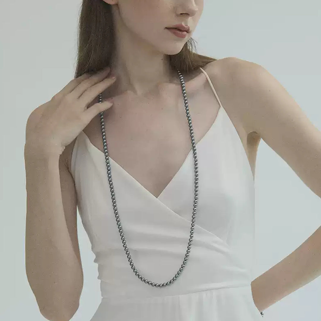 Midnight Tassel Pearl Necklace