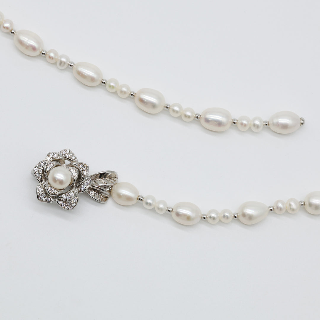 Étoile Lariat Pearl Necklace