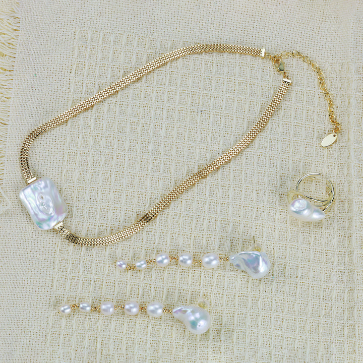 Modern Baroque Pearl Jewelry Set