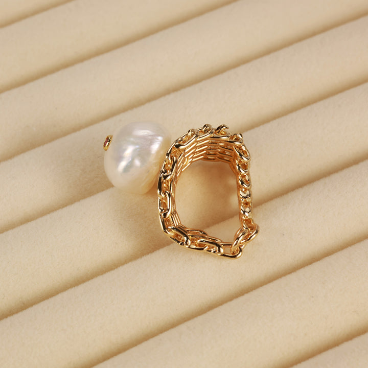 Chain Weave Pearl Statement Ring