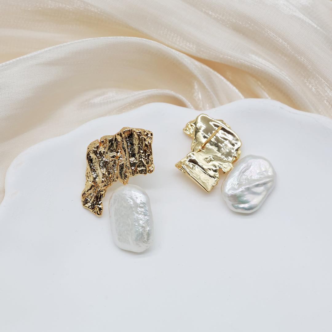 Boucles d'oreilles Perles Baroques sur Plaque Texturée