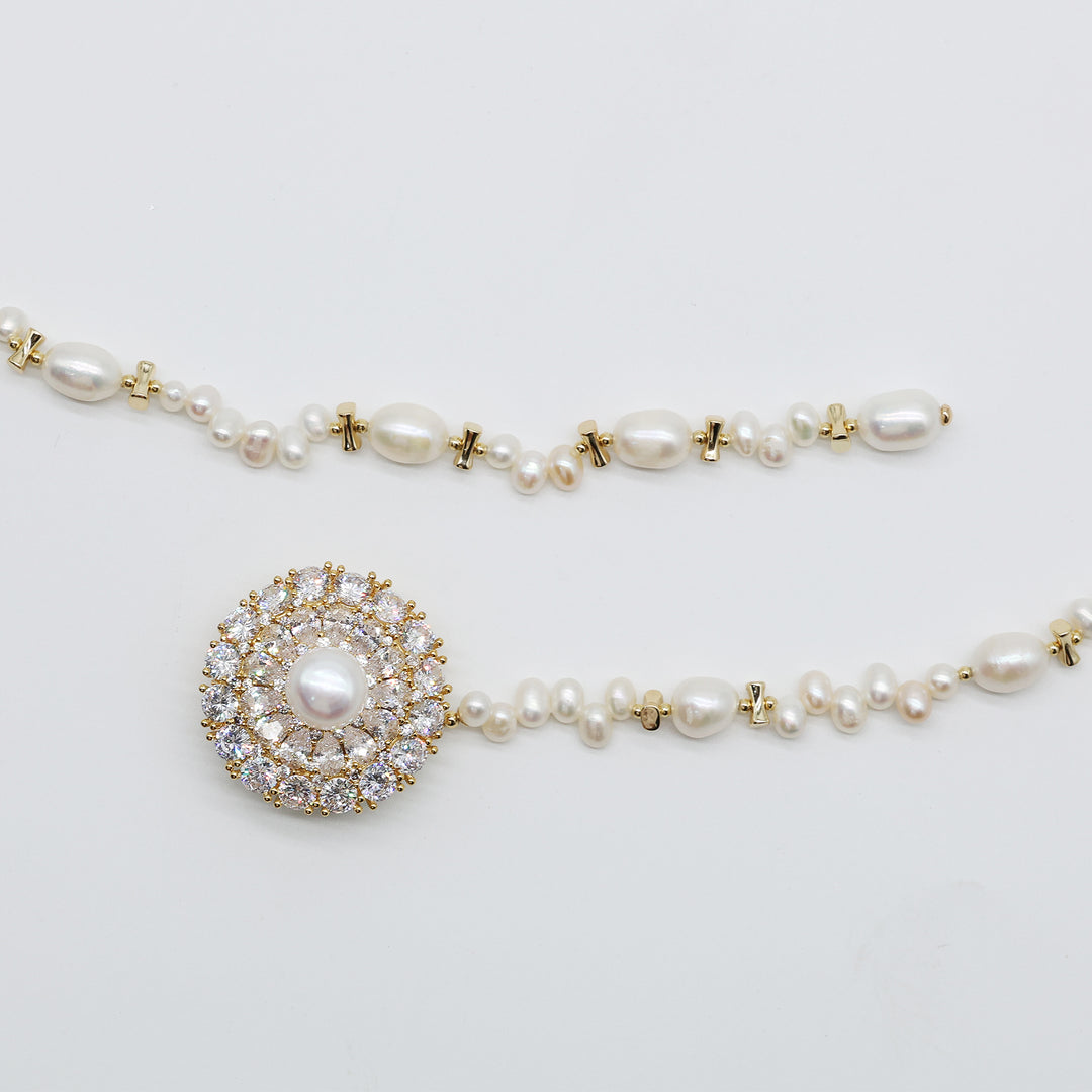 Étoile Royale Pearl Lariat Necklace