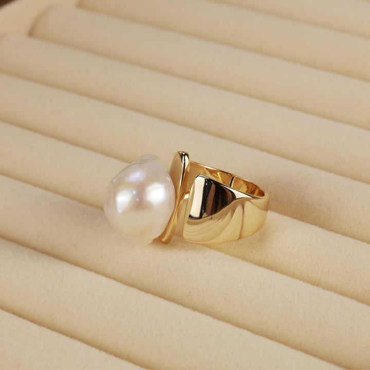 Iridescent Muse Pearl Ring