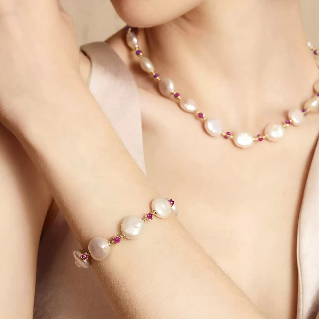 Natural Muse Pearl Bracelet