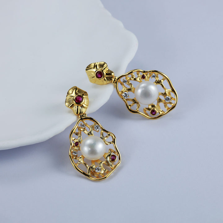 Baroque Frame Pearl Earrings