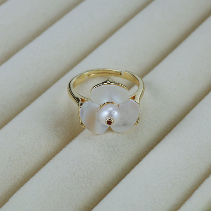 Bague Nacre Fleurie