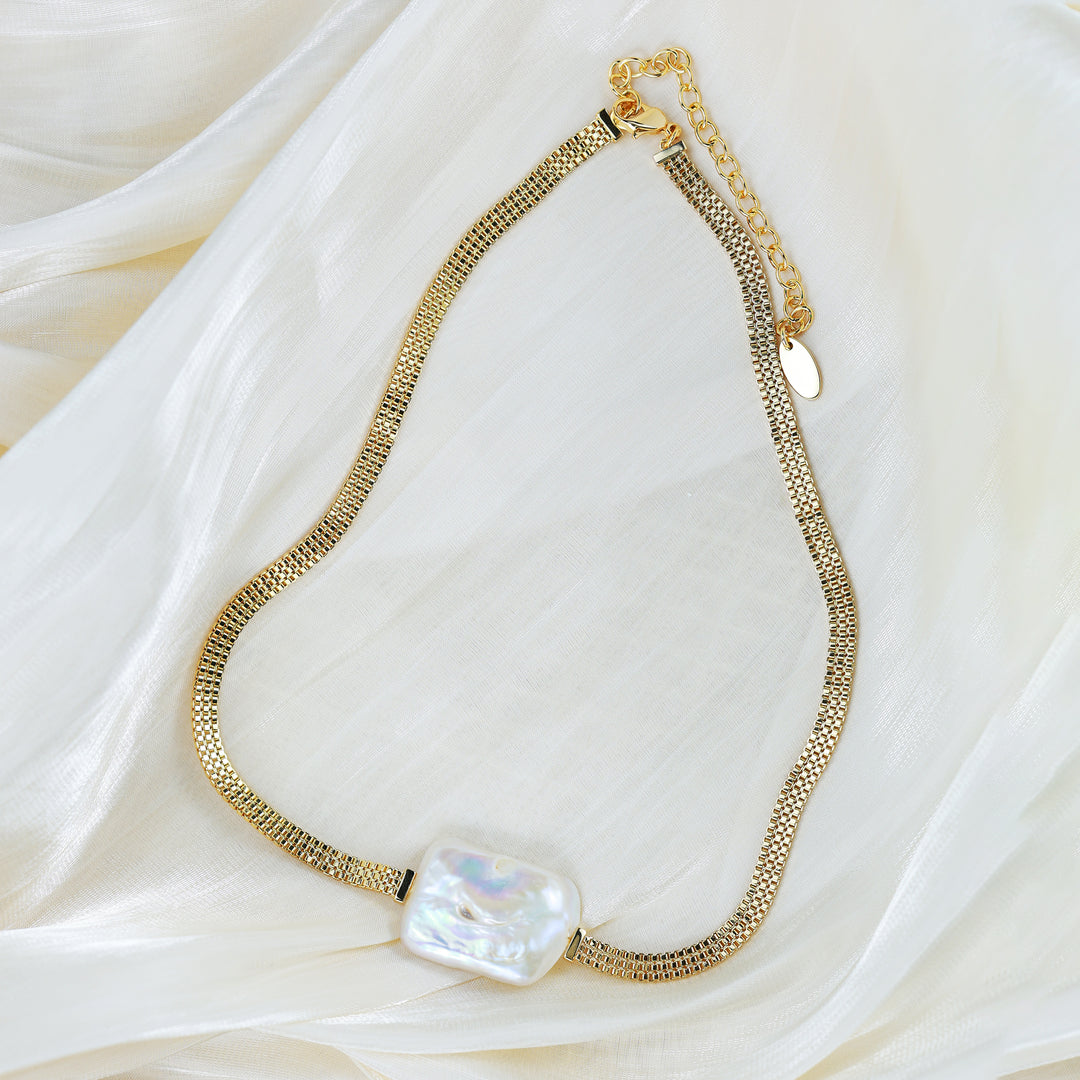 Modern Baroque Pearl Choker Necklace