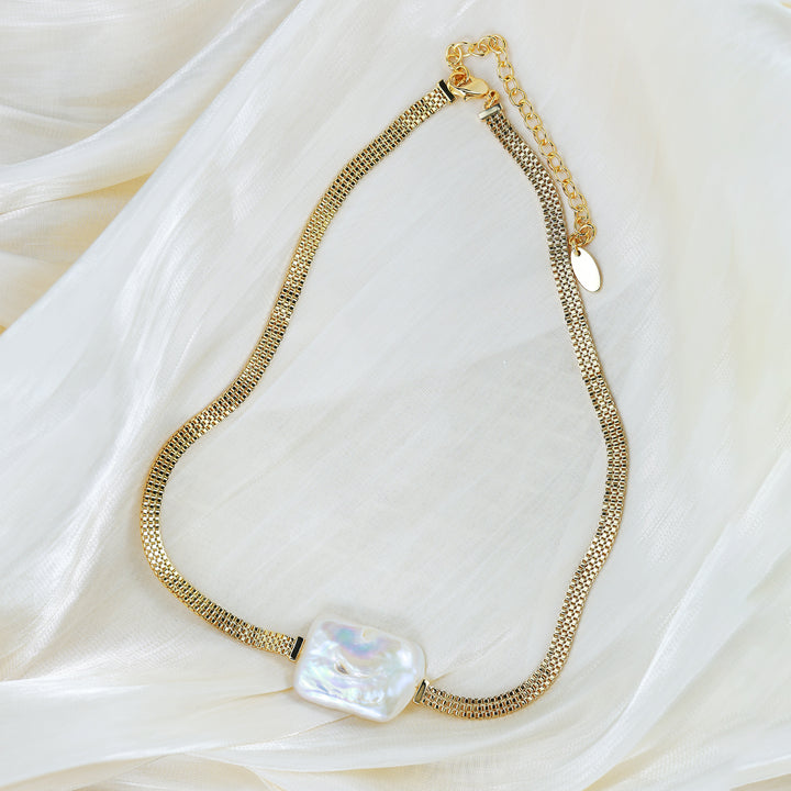 Modern Baroque Pearl Choker Necklace