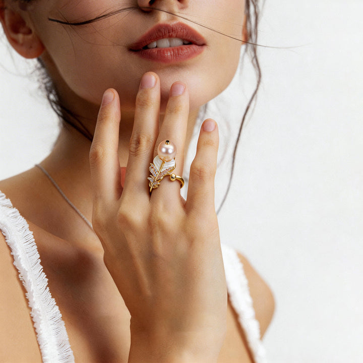 Golden Leaf Pearl Ring